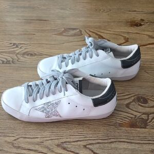 Golden Goose Women's White and Silver Star Sneakers